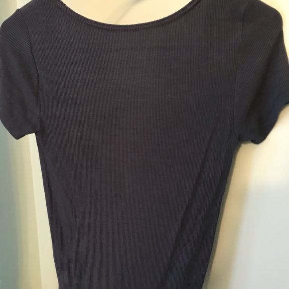 Navy AEO top - Picture 4 of 4